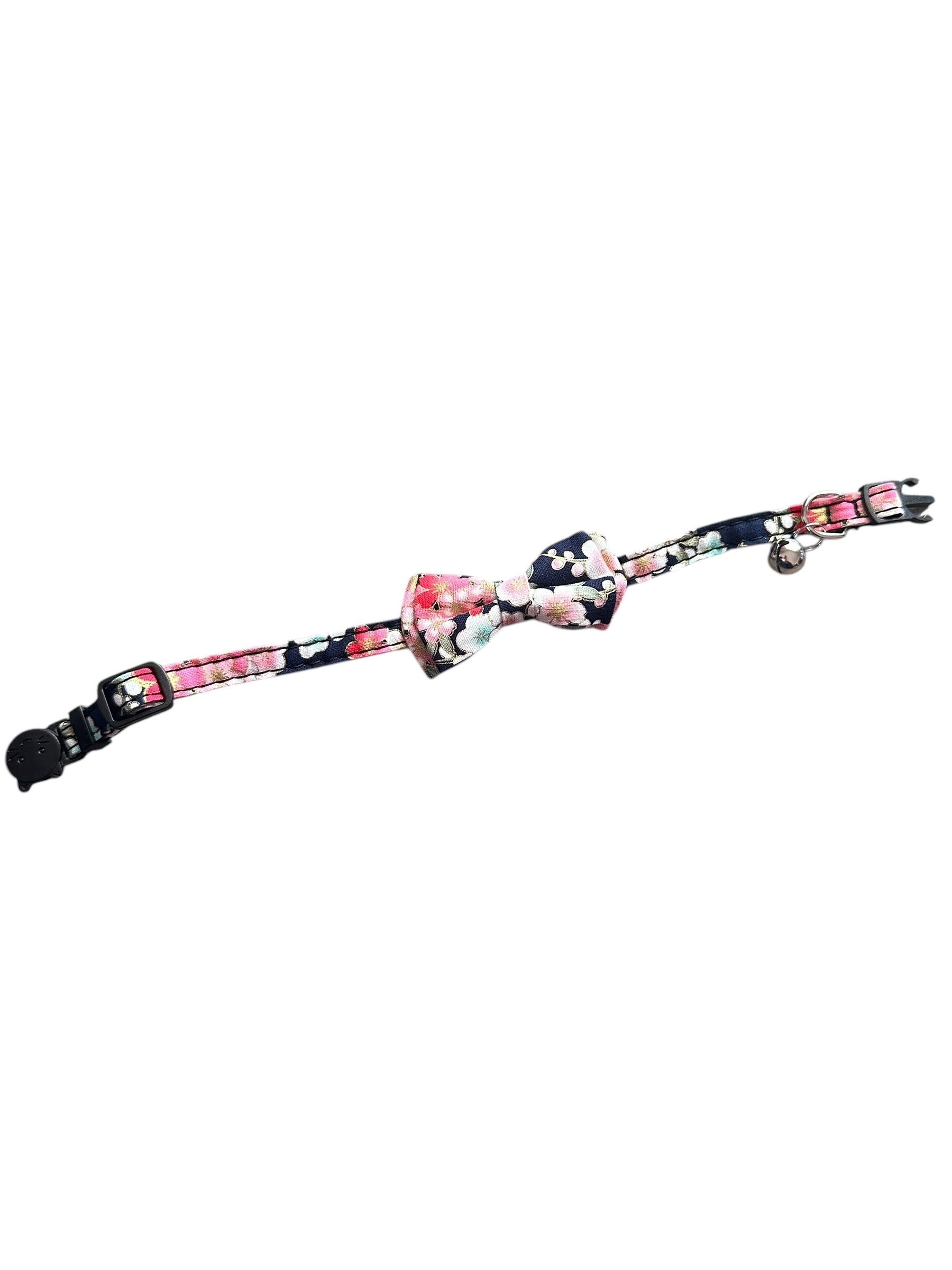 Sakura Yoru – "Cherry Blossom Night" - Japanese Bowtie Cat Collar
